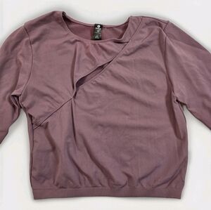 Medium Velocity Women’s Cropped Active Top Purple/Pink Long Sleeve Cut-Out Top